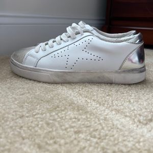 EUC//Steve Madden Rezza White Sneaker